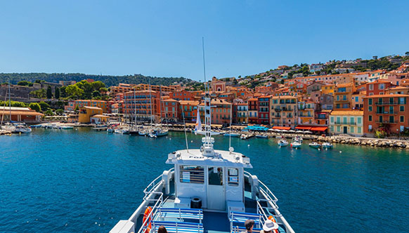 Discover Nice by sea