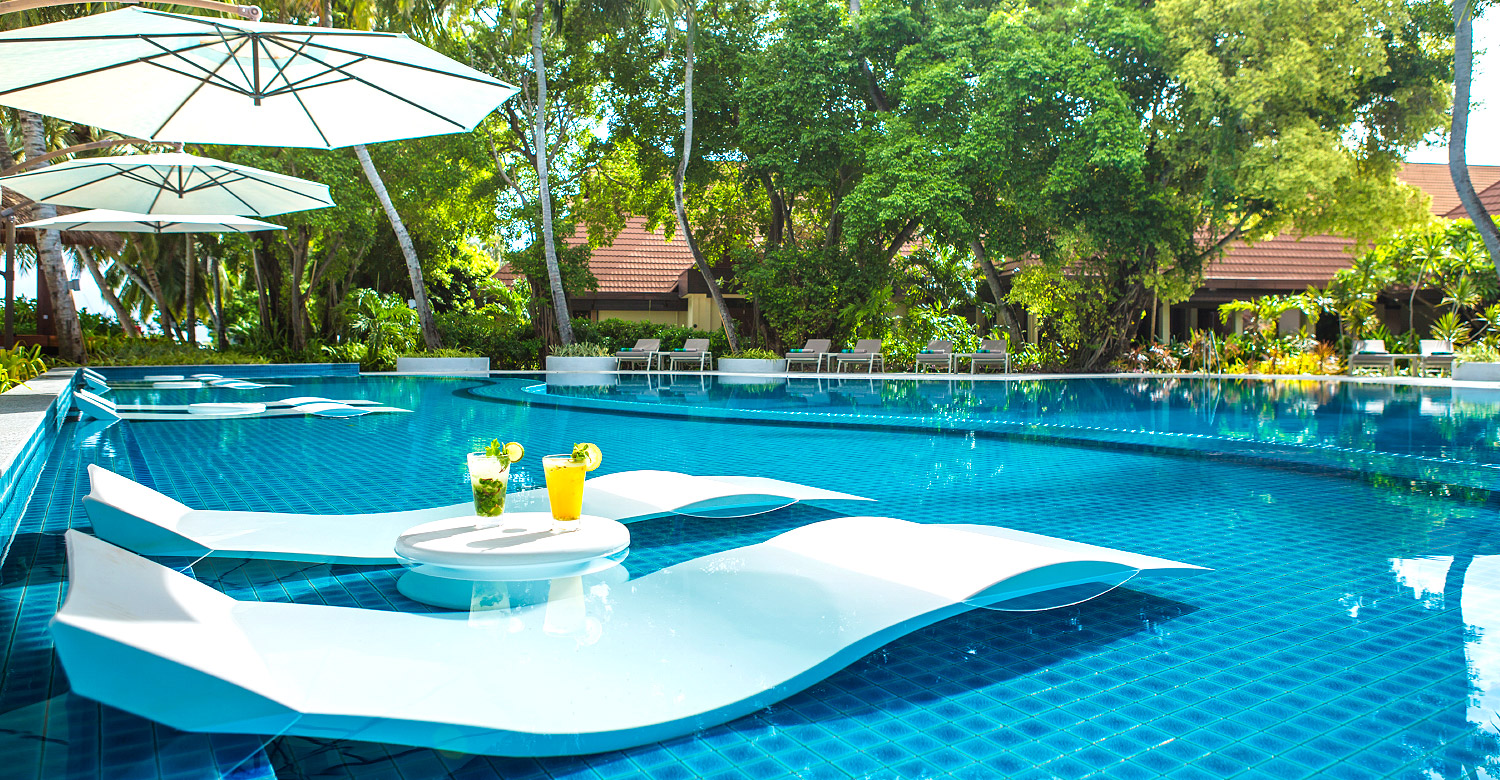 Stunning pool bar of Kurumba Maldives.