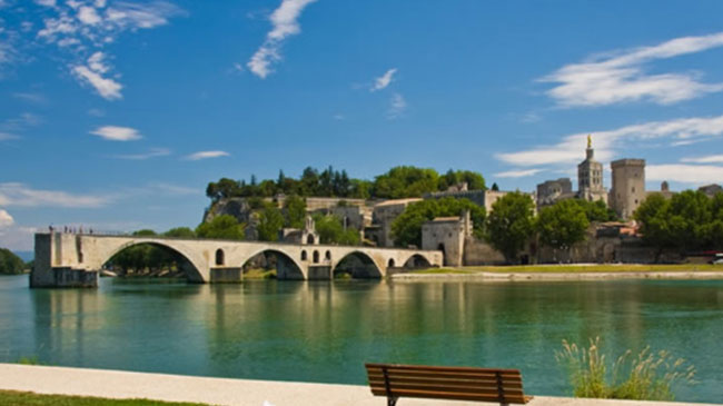 Paris→ Avignon