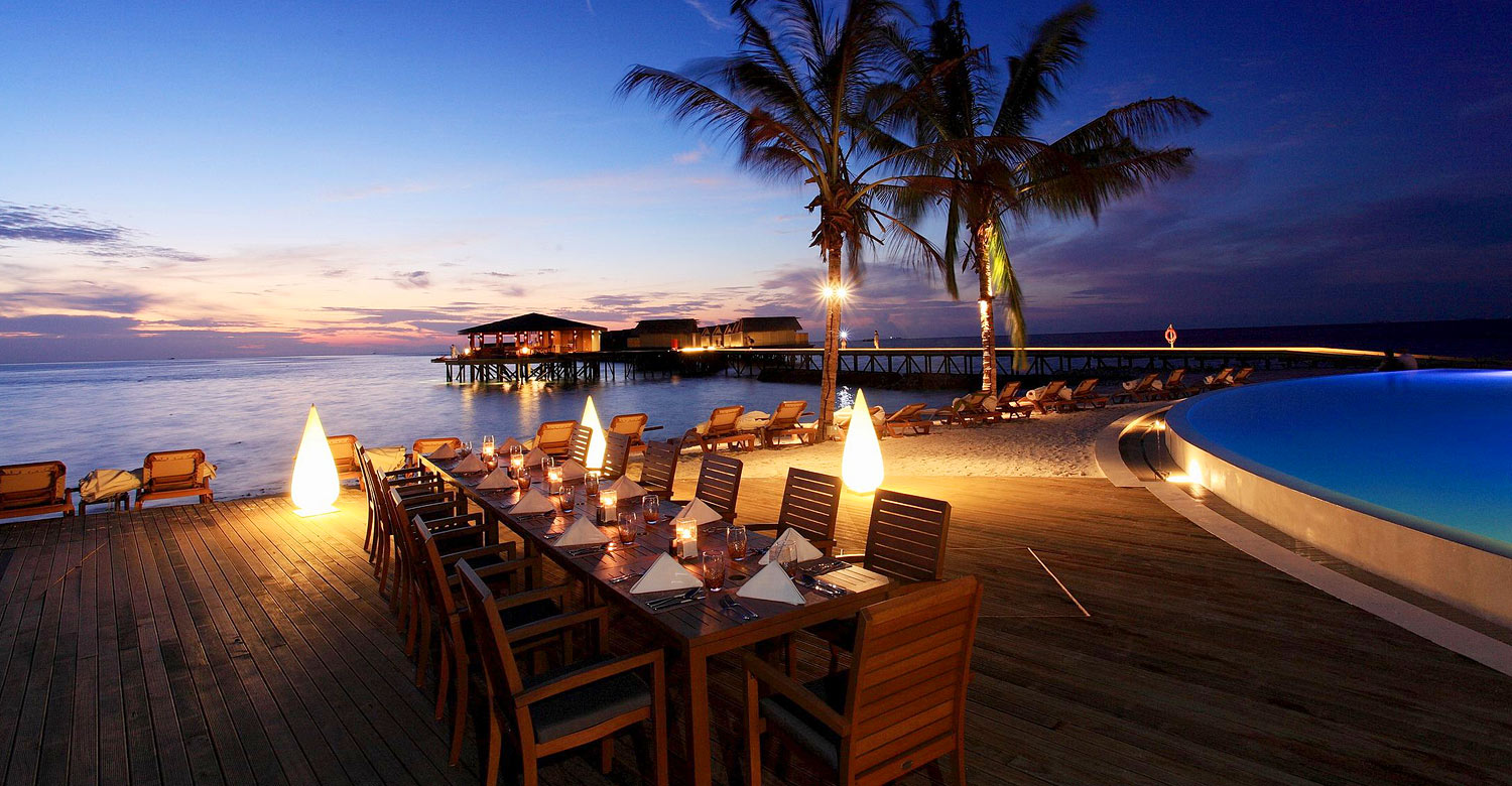 Suan Bua Restaurant overlooking the Indian Ocean