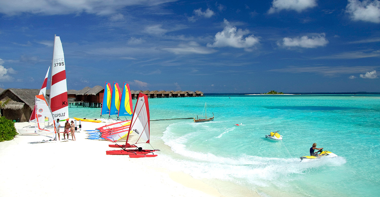 Watersports at Anantara Dhigu.