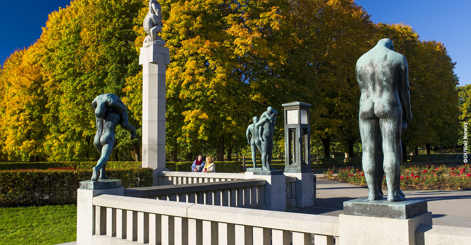Discover sculptures at Vigeland Sculpture Park