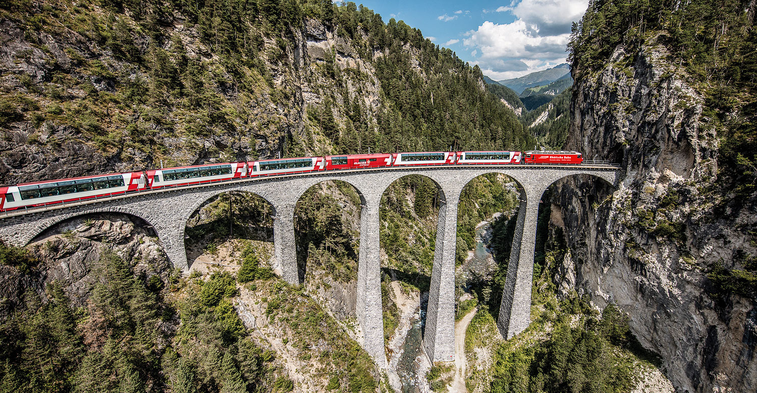 Glacier Express traversing the Landwasser viaduct