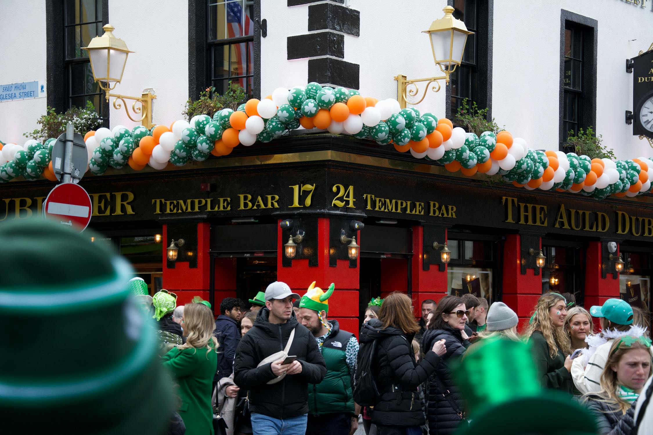 Crowd around The Temple Bar in Dublin