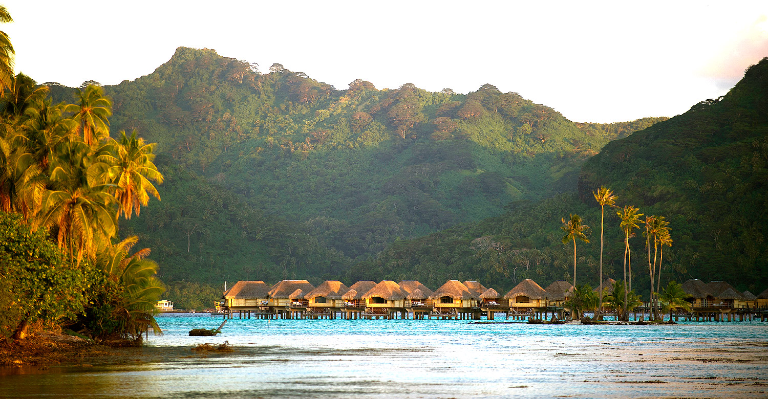 Enjoy a luxurious escape at Le Taha’a Island Resort and Spa.
