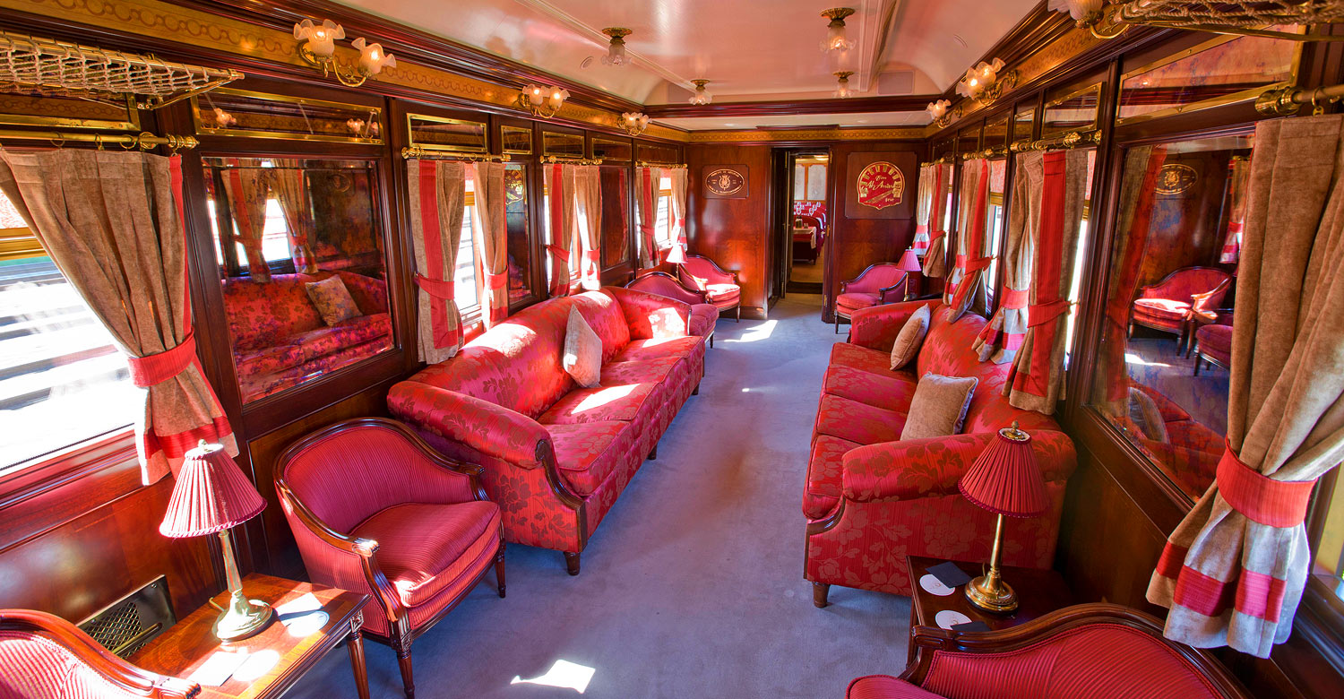 Salon of Al Andalus train