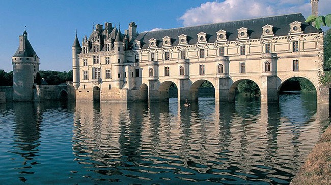 Chaumont-sur-Loire →Chenonceau→ Amboise → Chaumont-sur-Loire