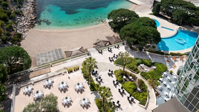 Le Méridien Beach Plaza