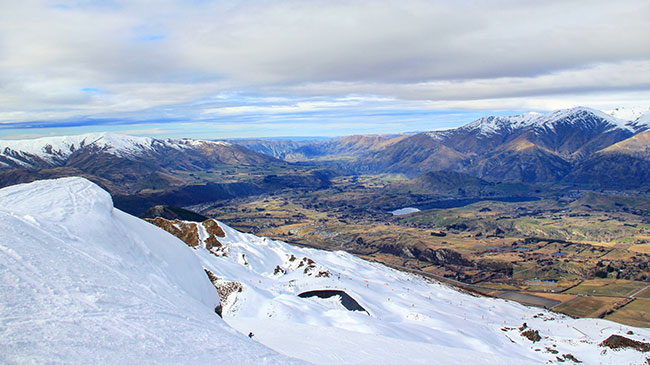 Queenstown → Coronet Peak or The Remarkables → Queenstown