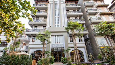 Queen Grand Boutique Hotel