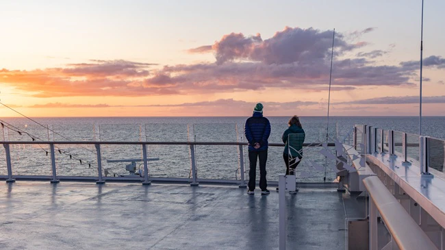 HX Expeditions: Cruising Queen Charlotte Sound