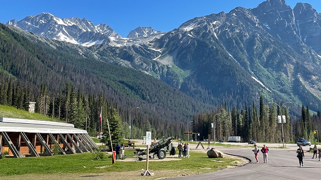 Revelstoke → Banff