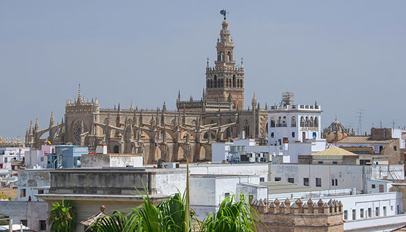 Seville: Cathedral and Boat Trip on the Guadalquivir