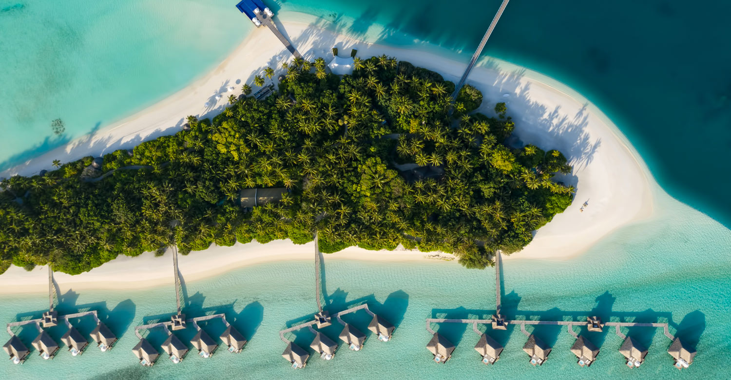 Conrad Maldives Rangali Island with its pristine beach and turquoise lagoon