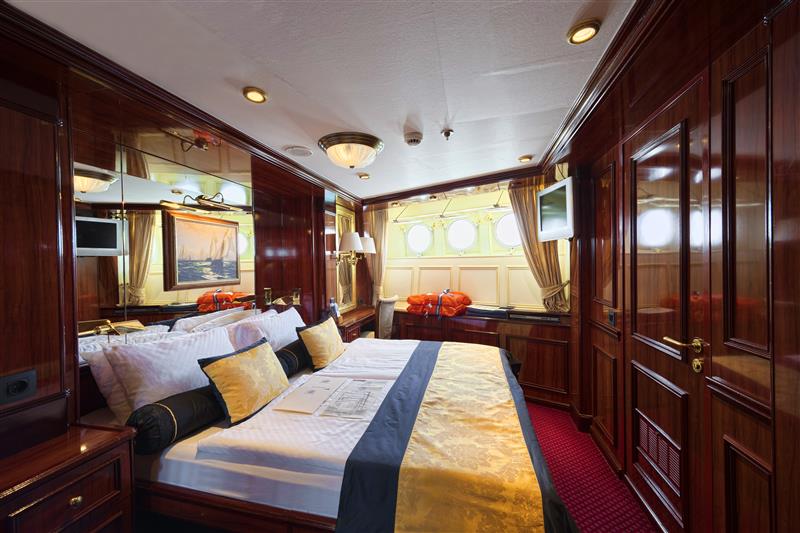 4 Reasons To Honeymoon With Star Clippers