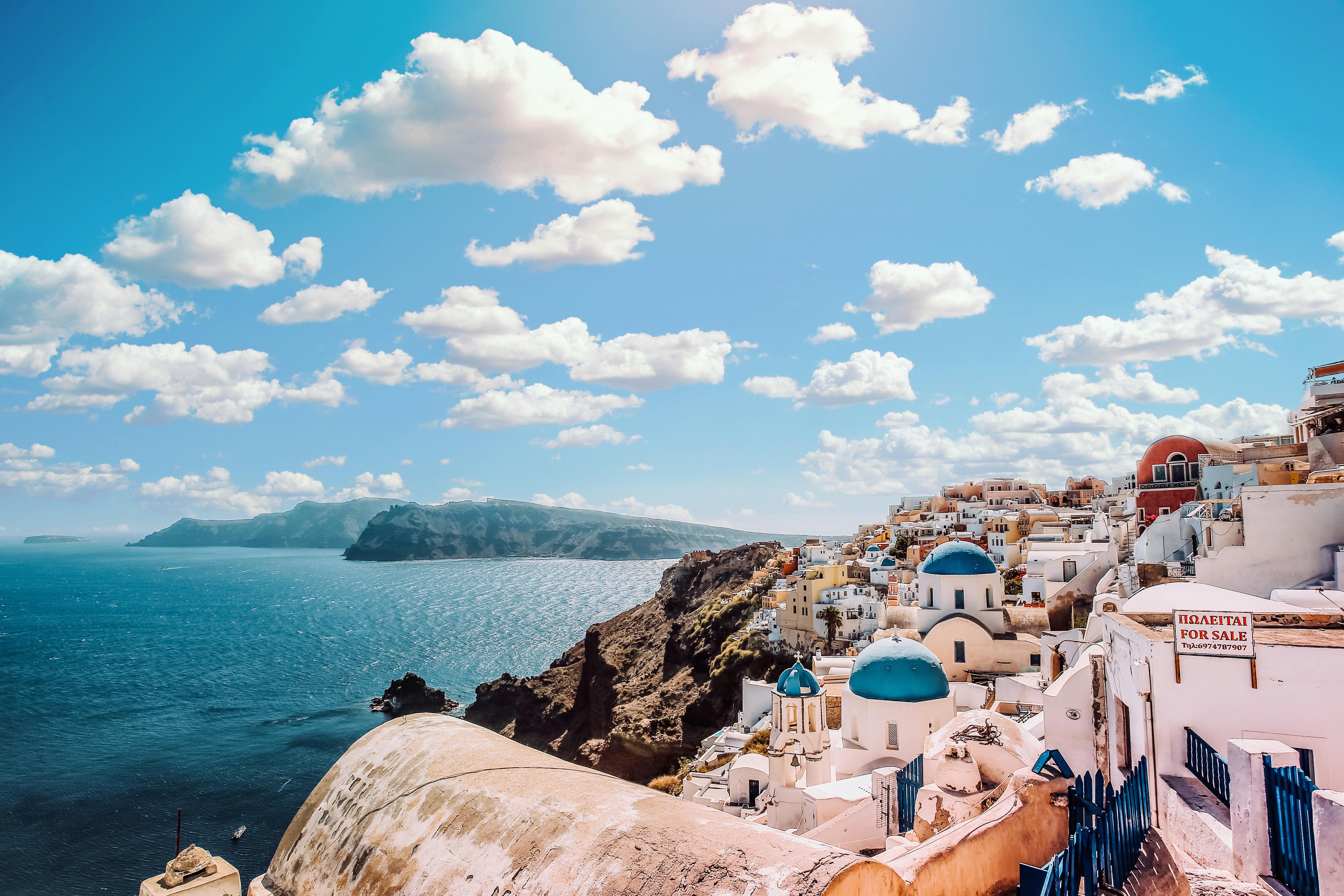 Discover the Magic of the Greek Islands: From Santorini to Crete