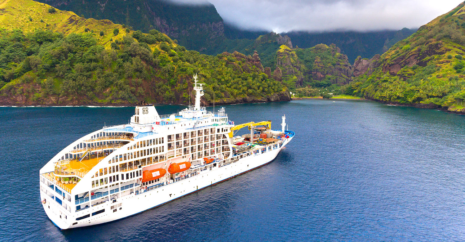 Discover the exotic beauty of French Polynesia aboard the Aranui 5.