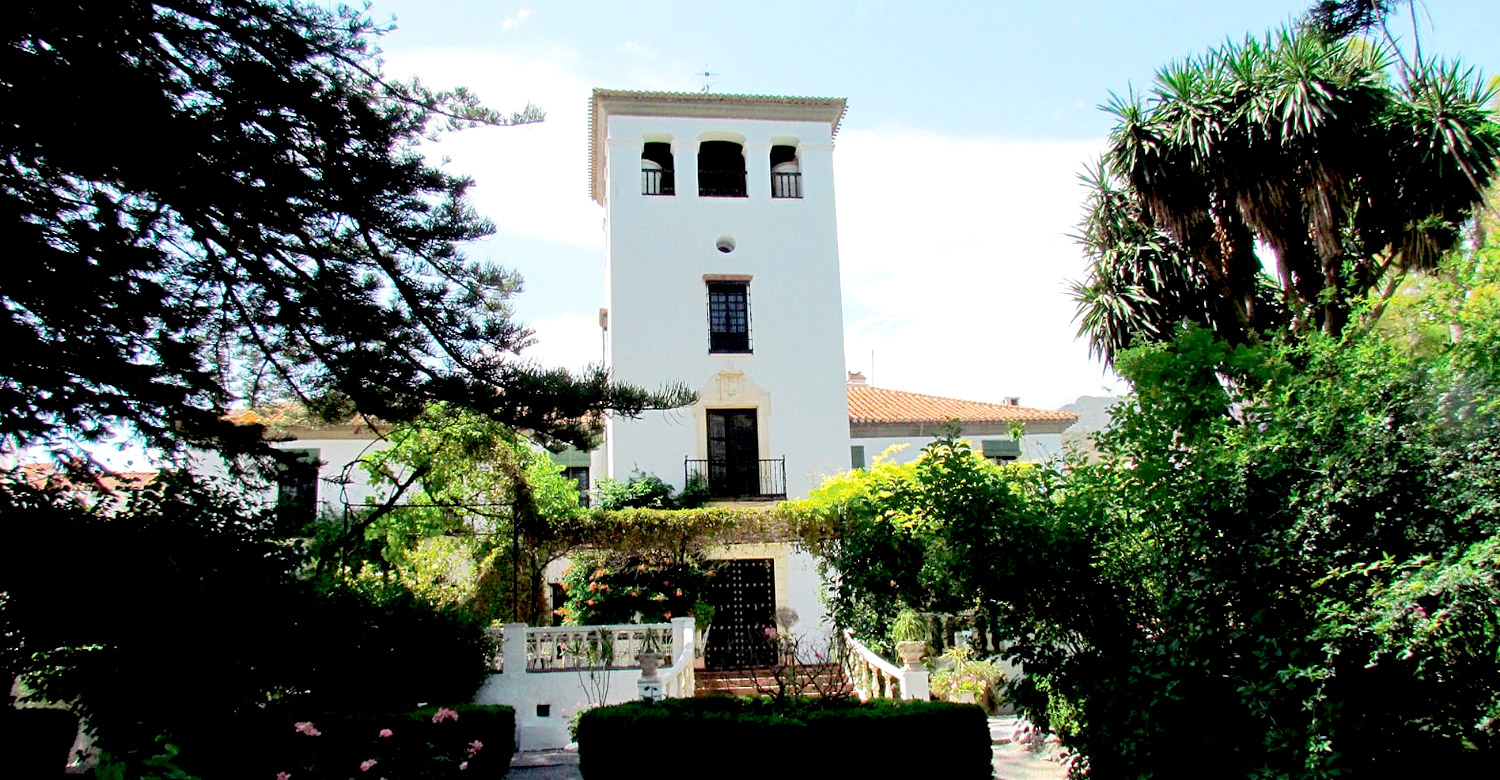 Stay in an Andalusian villa during your Pilates holiday.